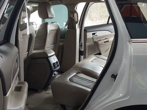 Used 2014 Lincoln MKX FWD image 17