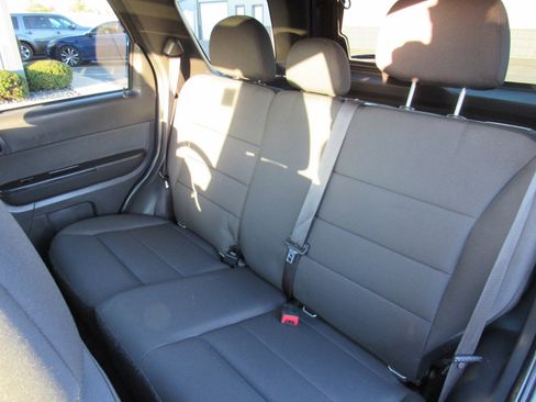 Used 2010 Ford Escape XLT image 26