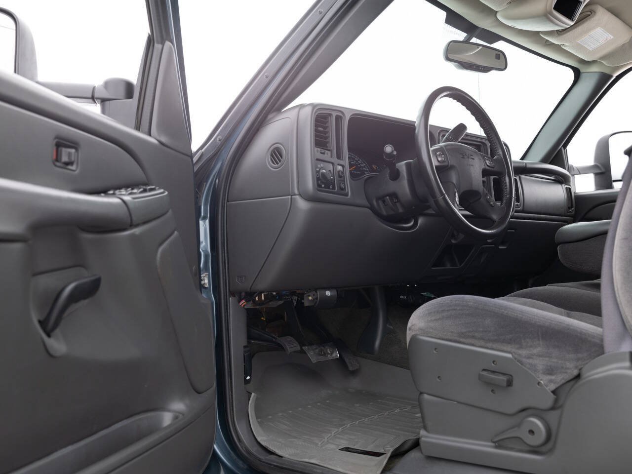 Used 2007 GMC Sierra 3500 2WD Crew Cab image 28
