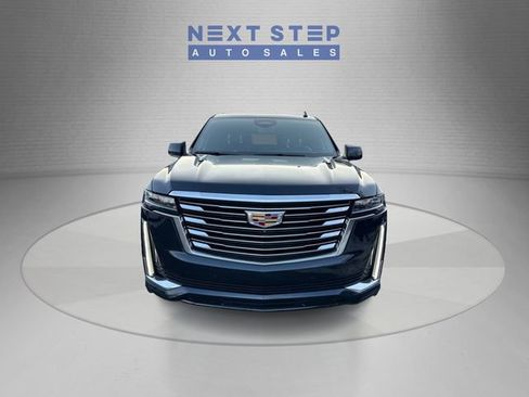 Used 2023 Cadillac Escalade Premium Luxury Platinum AWD/4WD image 2