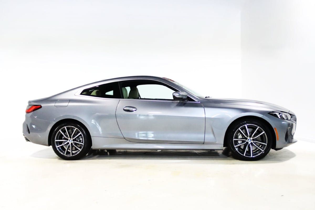 Used 2026 BMW 430i xDrive Coupe w/ Premium Package AWD/4WD image 5