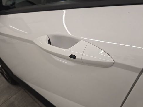 Used 2025 Hyundai Kona SEL AWD/4WD image 18