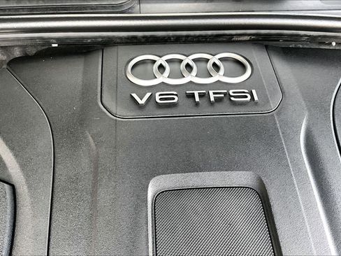 Used 2018 Audi Q7 3.0T Premium AWD/4WD image 33