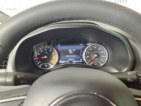 Used 2023 Jeep Renegade Altitude AWD/4WD image 18