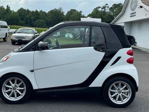 Used 2008 smart fortwo passion RWD image 9
