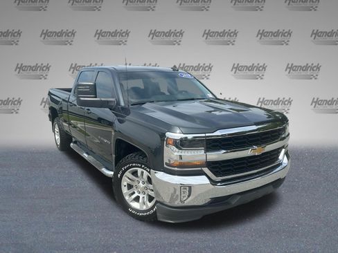Used 2018 Chevrolet Silverado 1500 LT w/ All Star Edition RWD image 2
