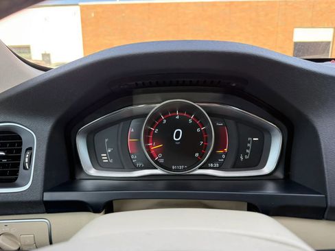 Used 2016 Volvo S60 T5 Premier image 31