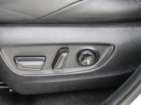 Used 2022 Toyota RAV4 XSE image 19