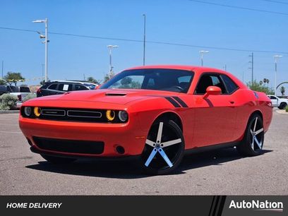 Used 2016 Dodge Challenger SXT