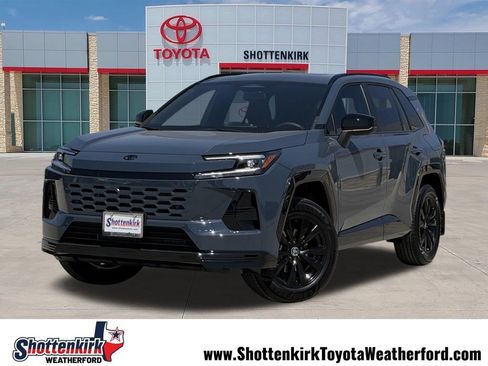 Used 2026 Toyota RAV4 SE FWD image 1
