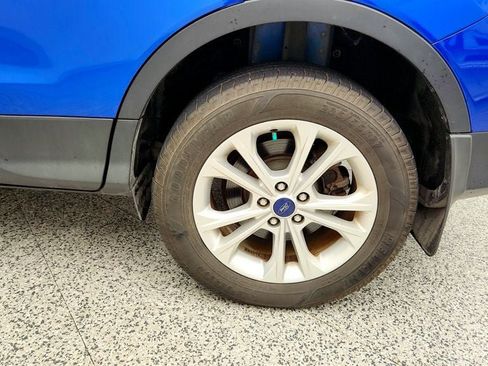 Used 2017 Ford Escape SE AWD/4WD image 9