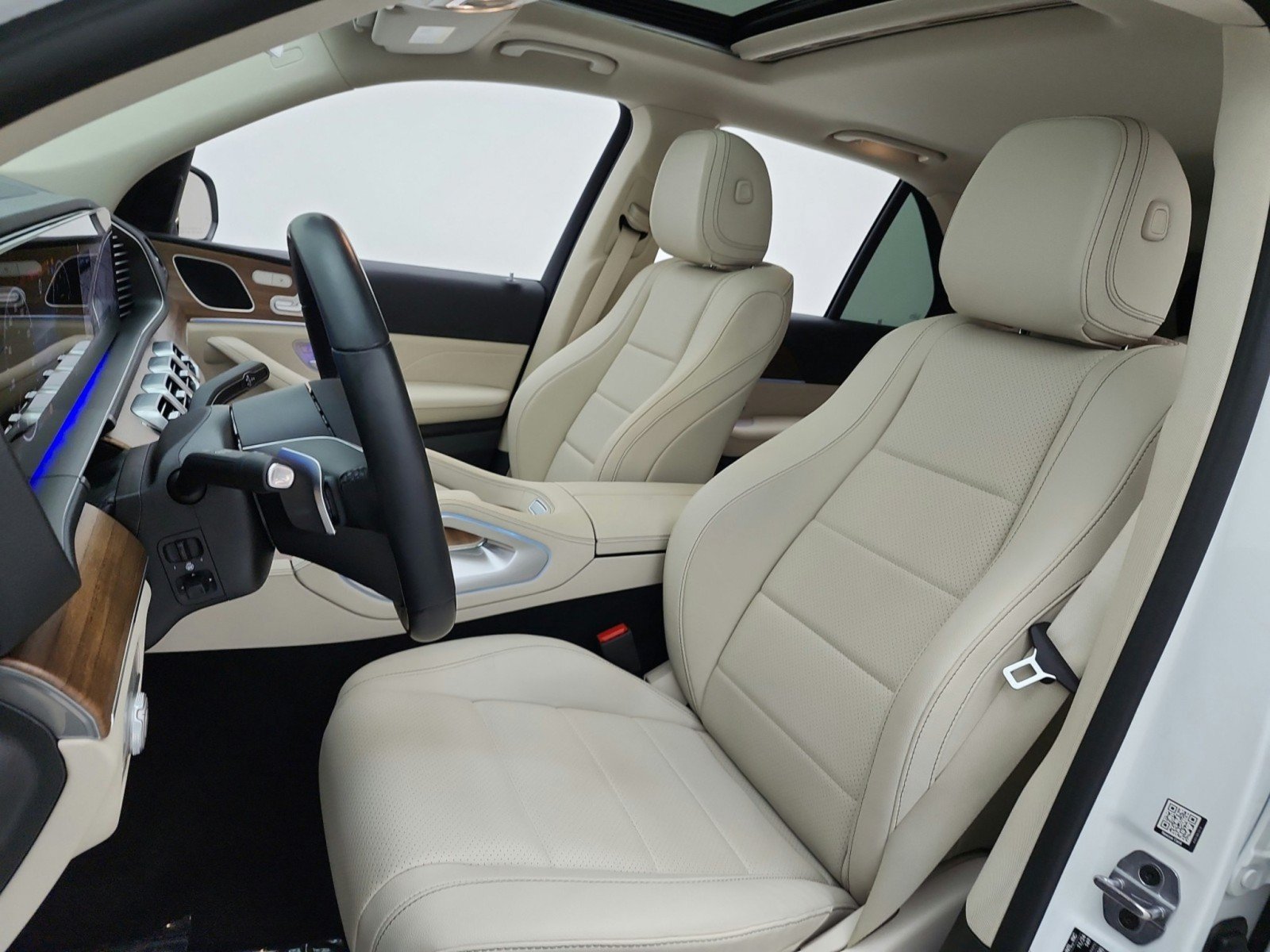Certified 2025 Mercedes-Benz GLE 350 4MATIC image 11