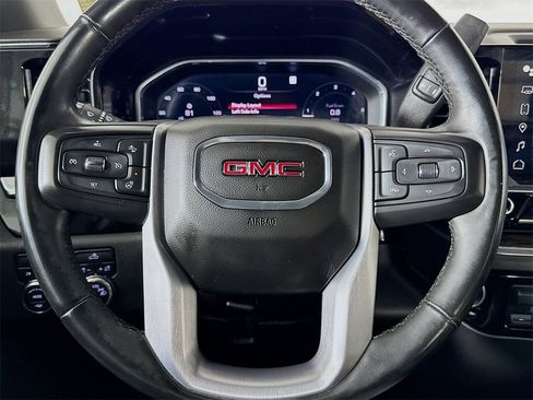Used 2023 GMC Sierra 1500 SLE image 40
