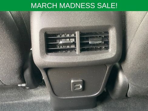 Used 2024 Chevrolet Equinox LT image 22