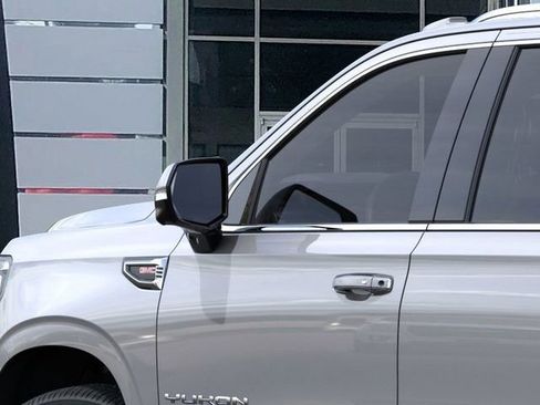 New 2026 GMC Yukon XL Elevation image 12