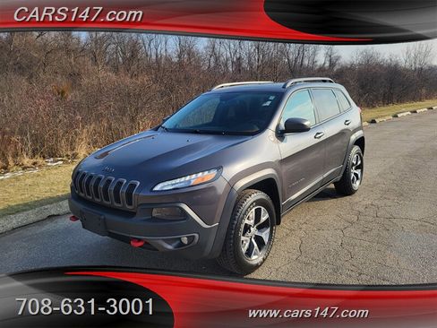 Used 2016 Jeep Cherokee Trailhawk w/ Cold Weather Group image 1
