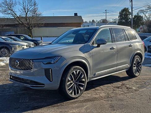 New 2026 Volvo XC90 T8 Plus w/ Protection Package AWD/4WD image 1