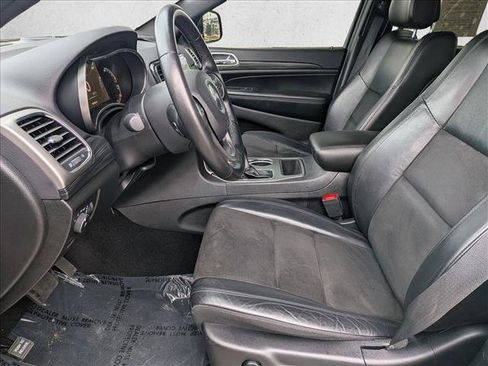 Used 2021 Jeep Grand Cherokee Laredo X image 11