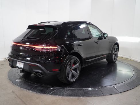 Used 2024 Porsche Macan S image 5