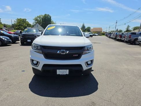 Used 2017 Chevrolet Colorado Z71 AWD/4WD image 2