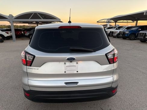 Used 2018 Ford Escape S image 7