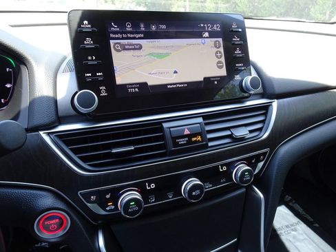 Used 2021 Honda Accord Touring image 18