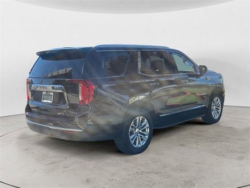 Used 2023 GMC Yukon SLT image 5