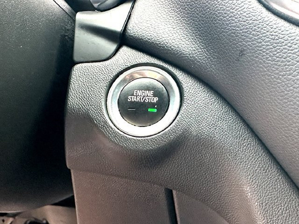 Used 2022 Chevrolet Equinox LT FWD image 16