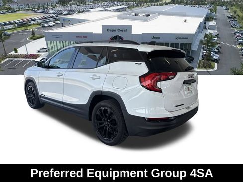 Used 2020 GMC Terrain SLT w/ Preferred Package FWD image 3