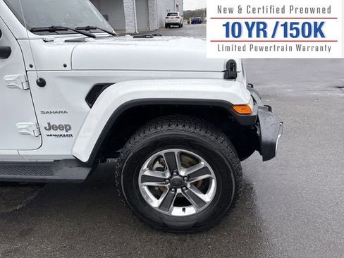 Used 2022 Jeep Wrangler Unlimited Sahara w/ Cold Weather Group image 4