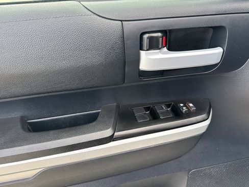 Used 2015 Toyota Tundra SR5 image 10