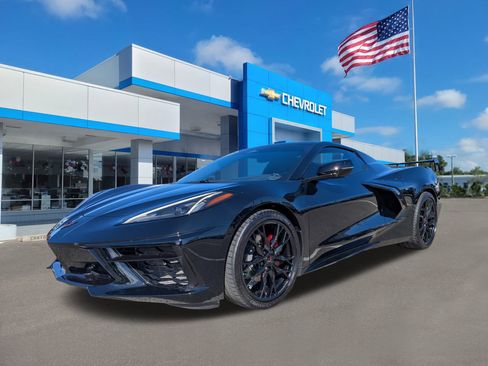 Used 2025 Chevrolet Corvette Stingray Convertible w/ 1LT image 12