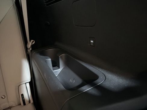 Used 2024 Kia Sorento S image 33