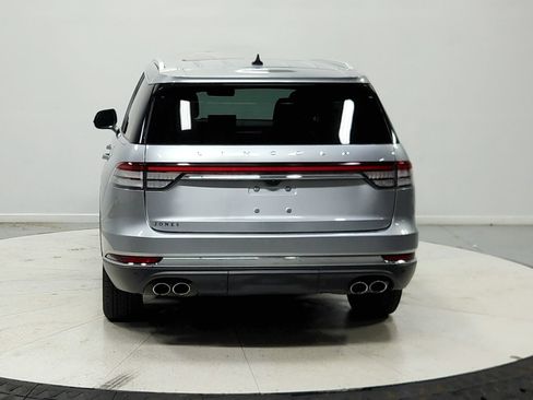 Used 2023 Lincoln Aviator AWD w/ Premium Package image 7