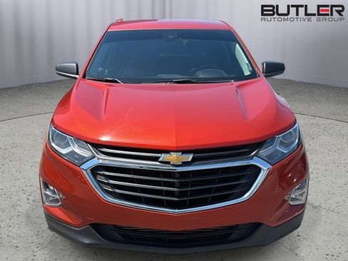 Used 2020 Chevrolet Equinox LS w/ LS Convenience Package FWD image 9