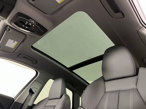 New 2025 Audi Q5 Prestige image 19