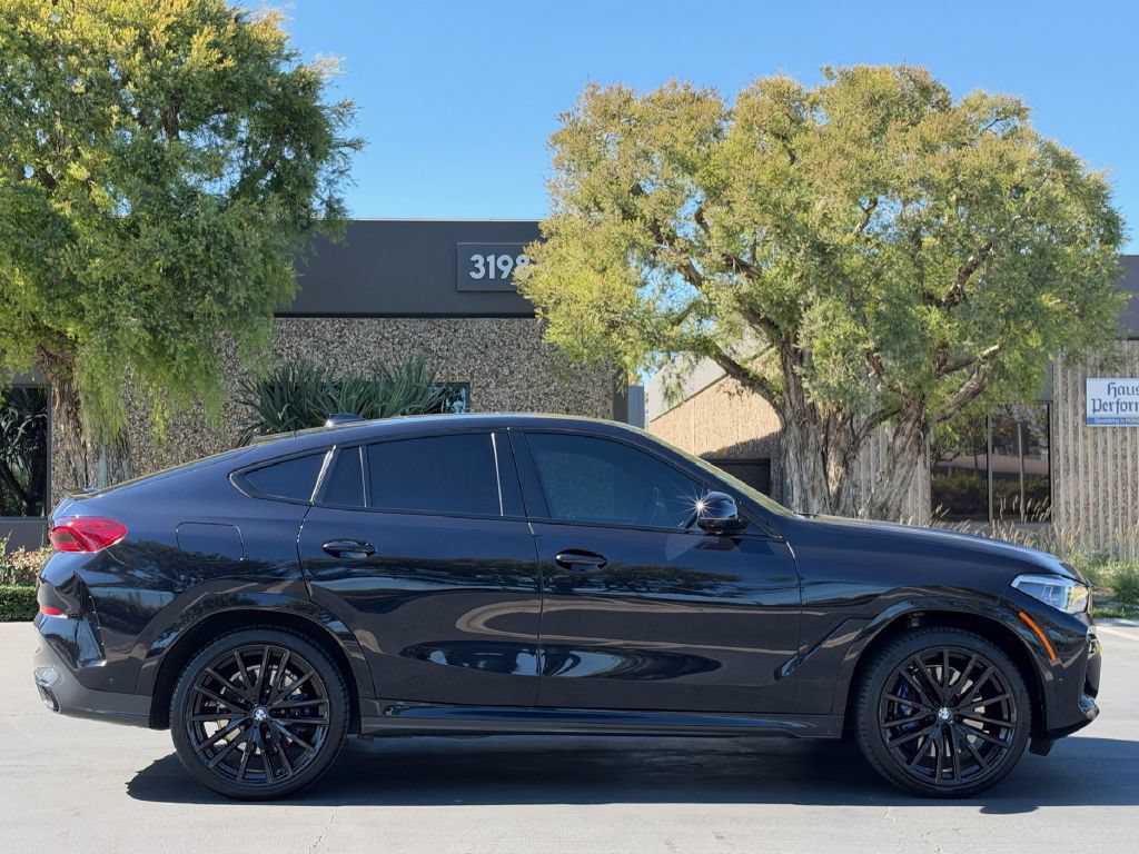 Used 2021 BMW X6 M50i w/ Executive Package AWD/4WD image 5