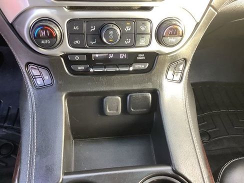 Used 2019 GMC Yukon SLT w/ Graphite Edition image 33