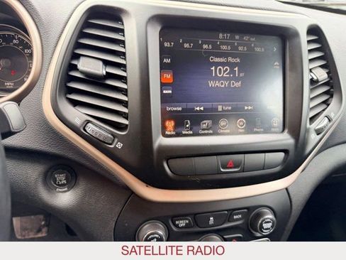 Used 2014 Jeep Cherokee Limited image 16