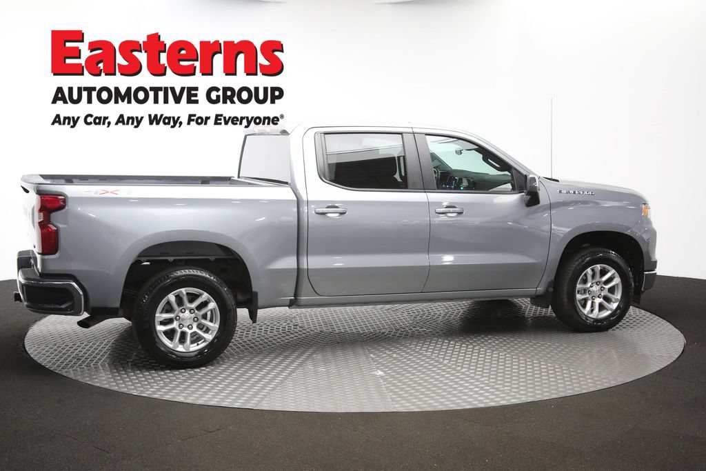 Used 2023 Chevrolet Silverado 1500 LT AWD/4WD image 46