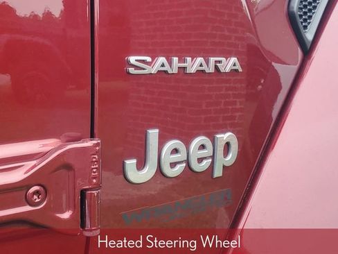 Used 2022 Jeep Wrangler Unlimited Sahara w/ Cold Weather Group image 7