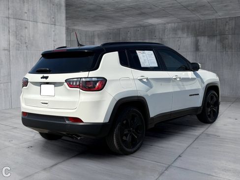 Used 2020 Jeep Compass Latitude FWD image 5
