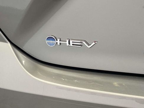 Used 2026 Toyota Camry SE image 11