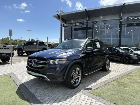Used 2021 Mercedes-Benz GLE 350 4MATIC image 2