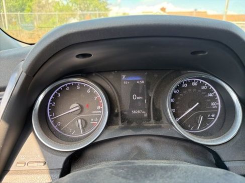 Used 2020 Toyota Camry LE FWD image 15