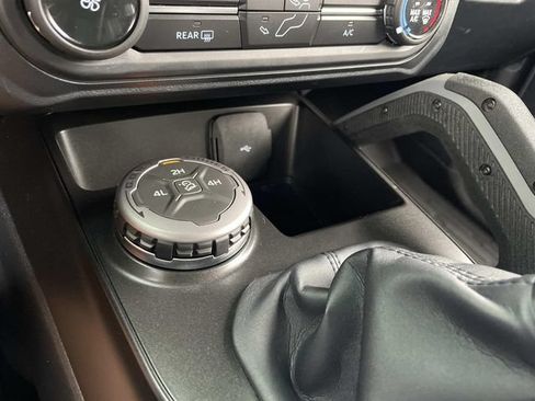 Used 2023 Ford Bronco Big Bend AWD/4WD image 34