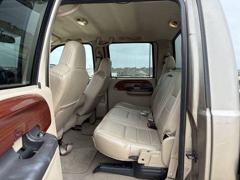 Used 2005 Ford F350 Lariat AWD/4WD image 12