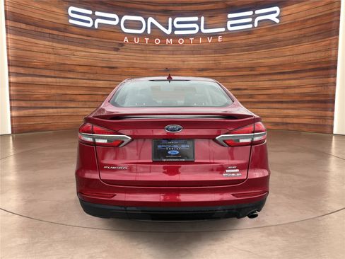 Used 2020 Ford Fusion SE w/ Equipment Group 151A image 5