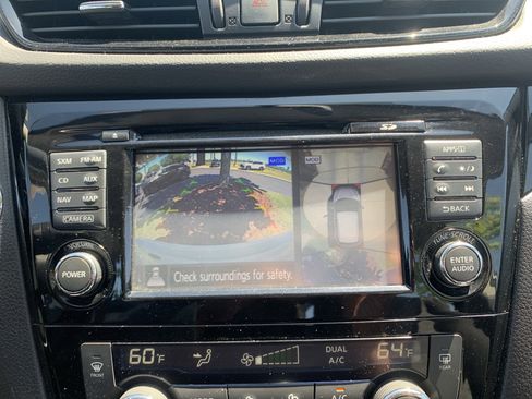 Used 2017 Nissan Rogue Sport SV w/ SV Premium Package image 25