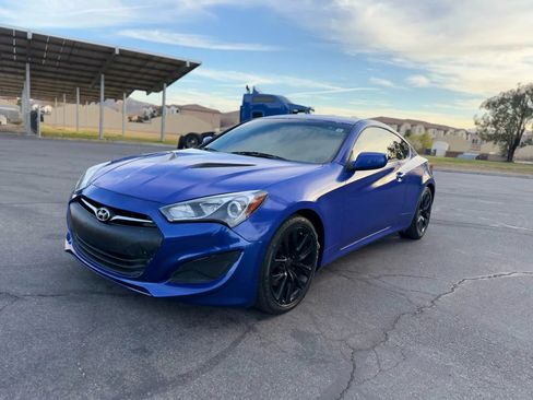 Used 2013 Hyundai Genesis 2.0T RWD image 9